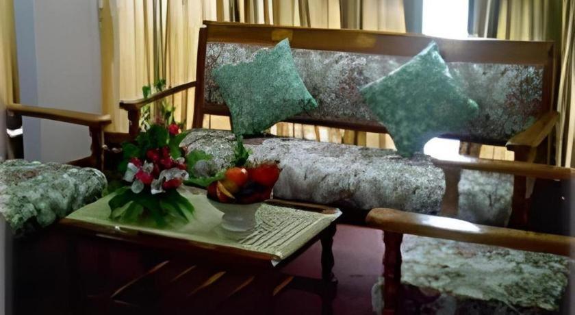 Vasu Hotel Mahasarakham Махасаракхам Экстерьер фото